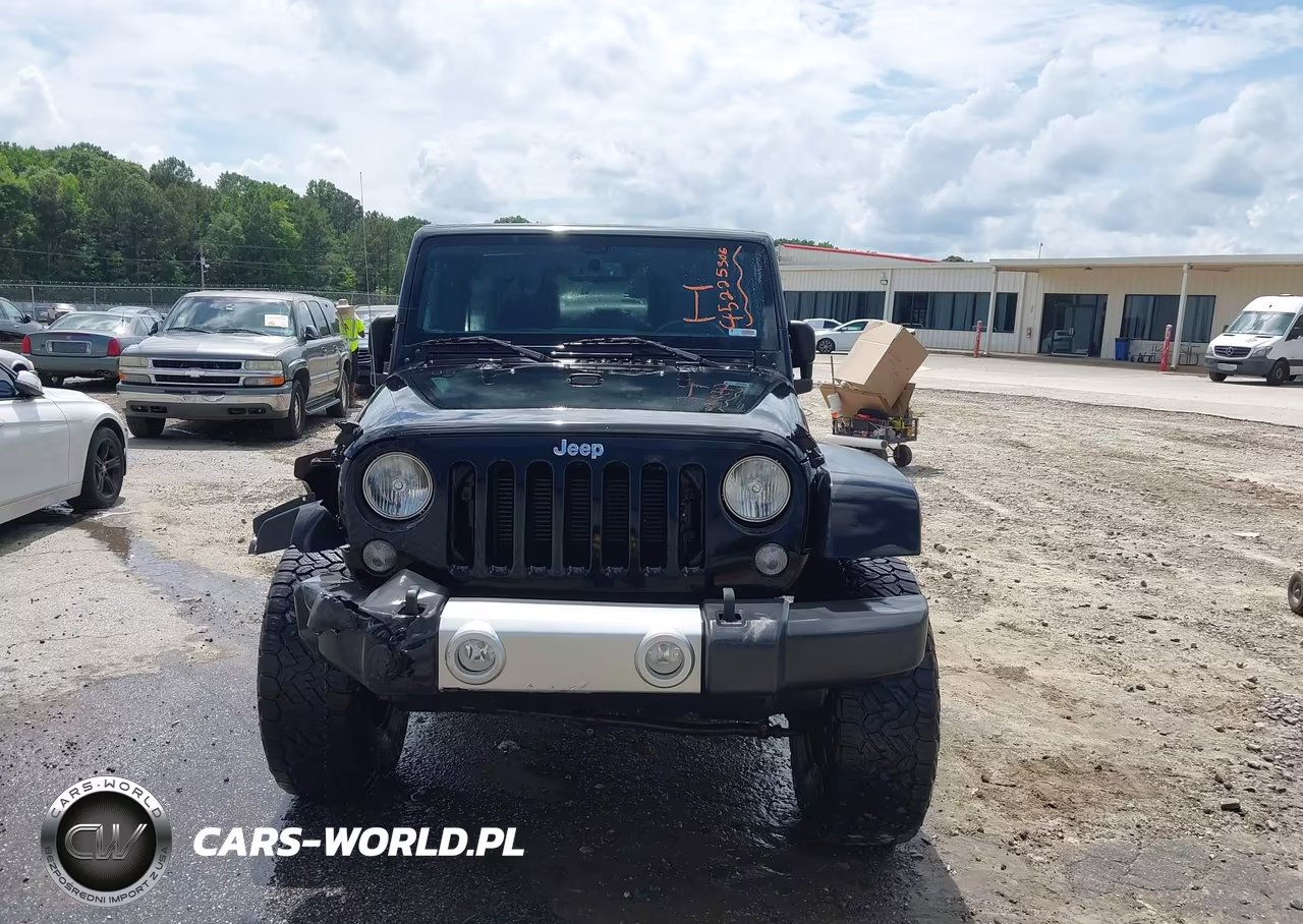 2015 Jeep Wrangler Unlimited Sahara VIN:1C4BJWEG4FL527528 - 13