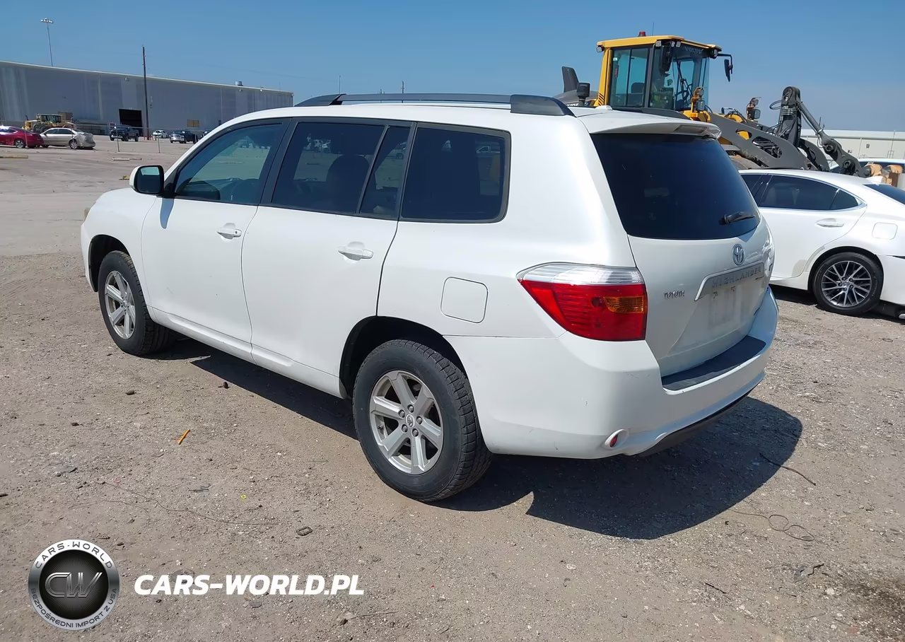 2010 Toyota Highlander Base V6 VIN:5TDBK3EH4AS005574 - 3