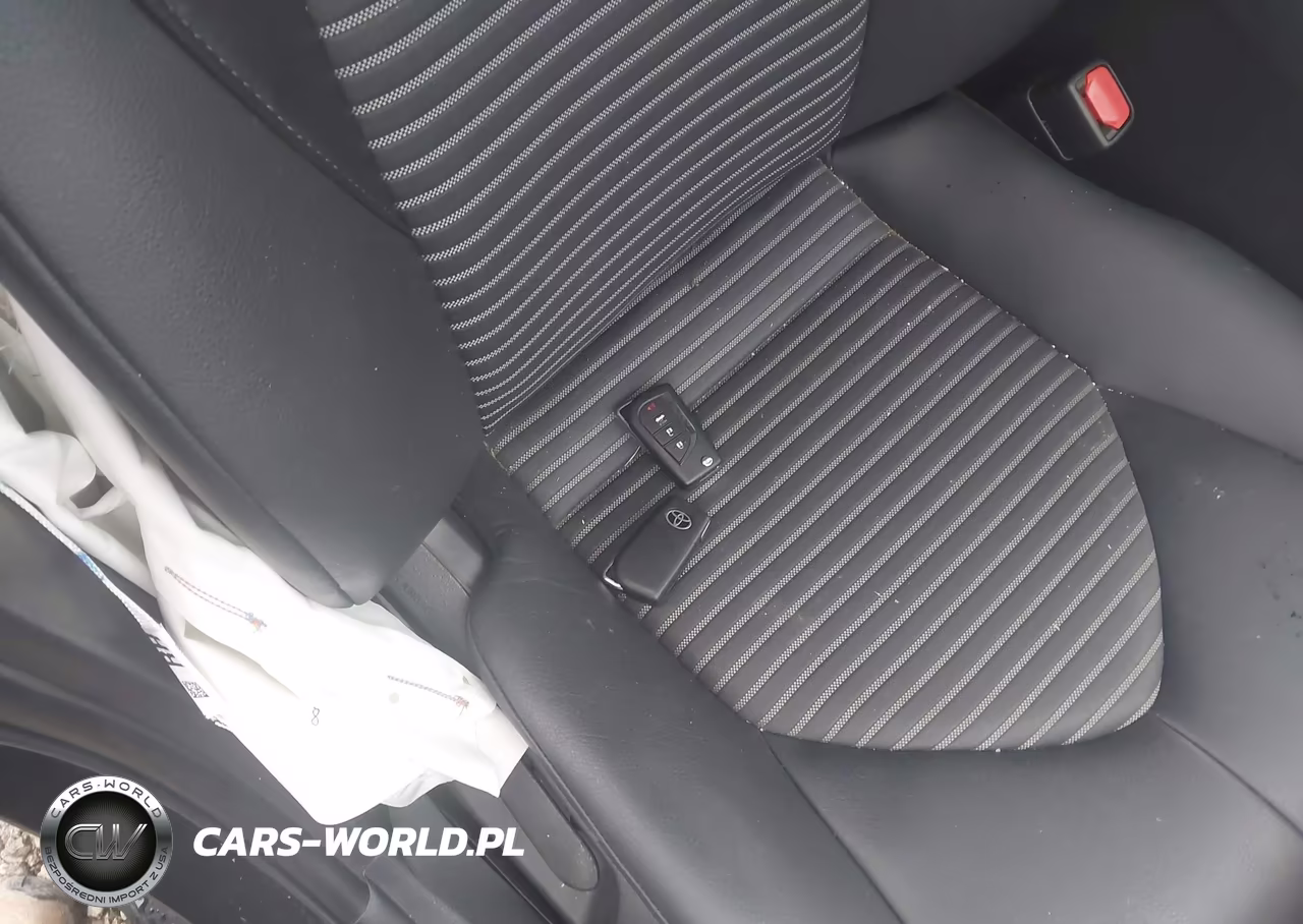 2022 Toyota Camry Se VIN:4T1G11AK3NU621892 - 11