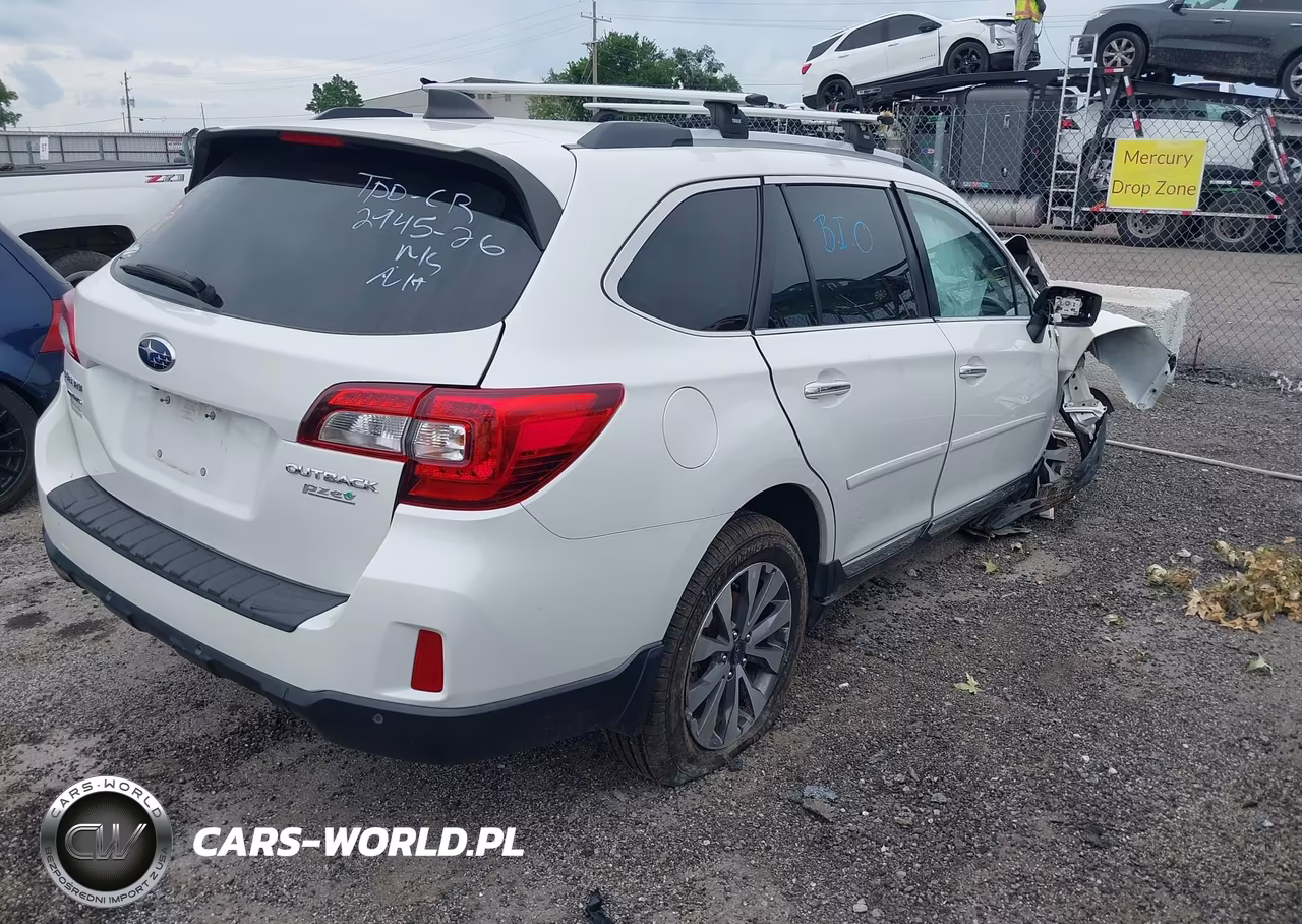 2017 Subaru Outback 2.5I Touring VIN:4S4BSATC7H3283694 - 4