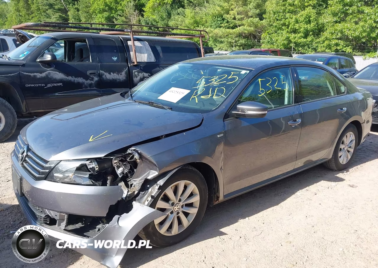 2014 Volkswagen Passat 1.8T Wolfsburg Edition VIN:1VWAT7A3XEC077216 - 2
