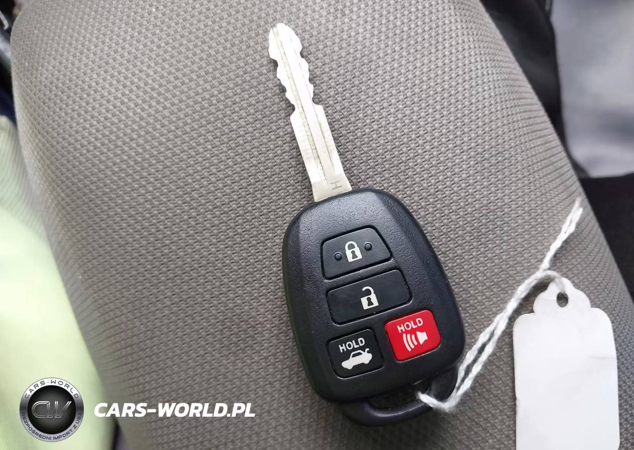 2019 Toyota Corolla Le VIN:2T1BURHE9KC204743 - 11