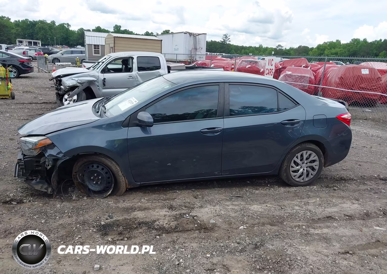 2019 Toyota Corolla Le VIN:2T1BURHE9KC204743 - 14