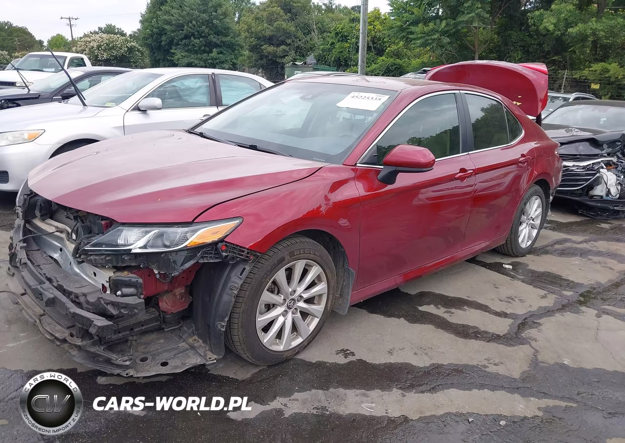 2018 Toyota Camry Le VIN:4T1B11HK6JU544882 - 2