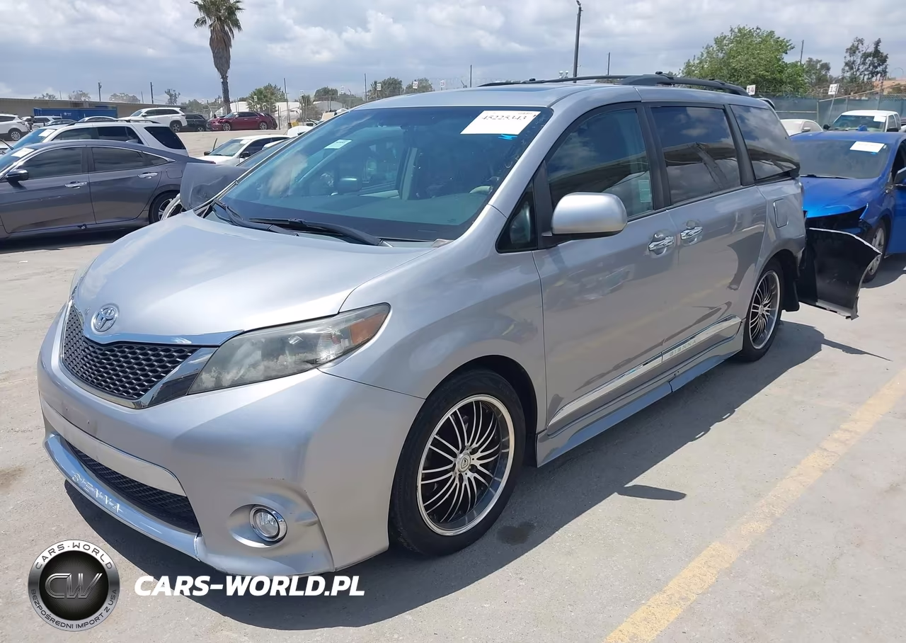 2012 Toyota Sienna Se 8 Passenger VIN:5TDXK3DC1CS258964 - 2