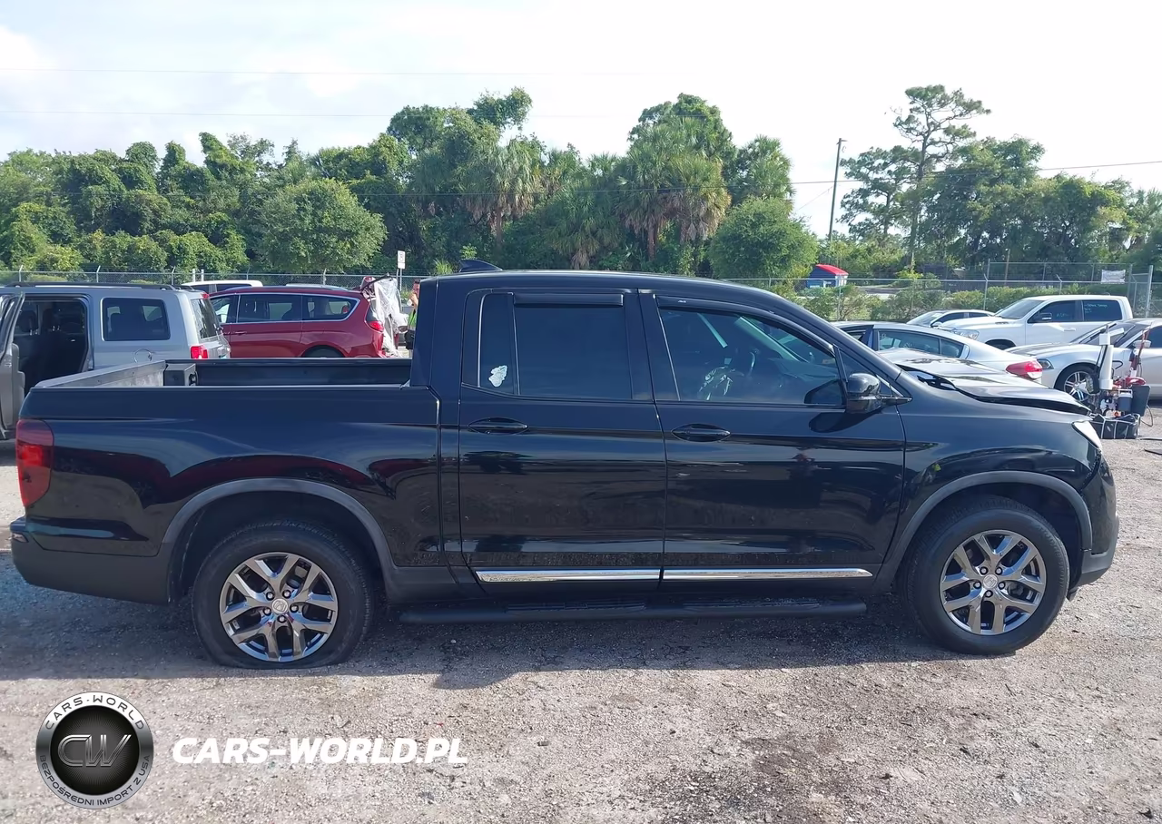 2017 Honda Ridgeline Black Edition VIN:5FPYK3F8XHB006985 - 13