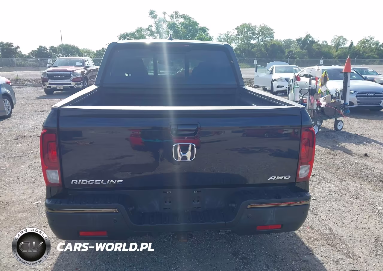 2017 Honda Ridgeline Black Edition VIN:5FPYK3F8XHB006985 - 16