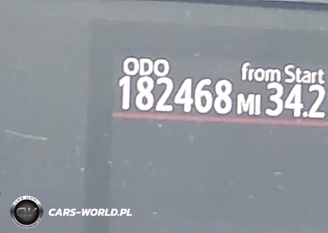 2015 Toyota Prius C Two VIN:JTDKDTB34F1109442 - 16