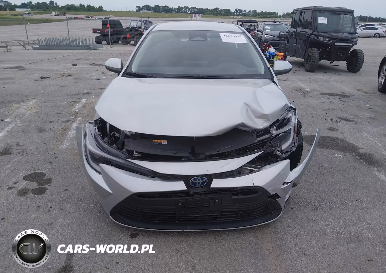 2025 Toyota Corolla Hybrid Le VIN:JTDBCMFEXS3100053 - 12