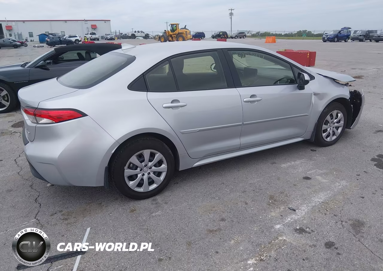 2025 Toyota Corolla Hybrid Le VIN:JTDBCMFEXS3100053 - 4