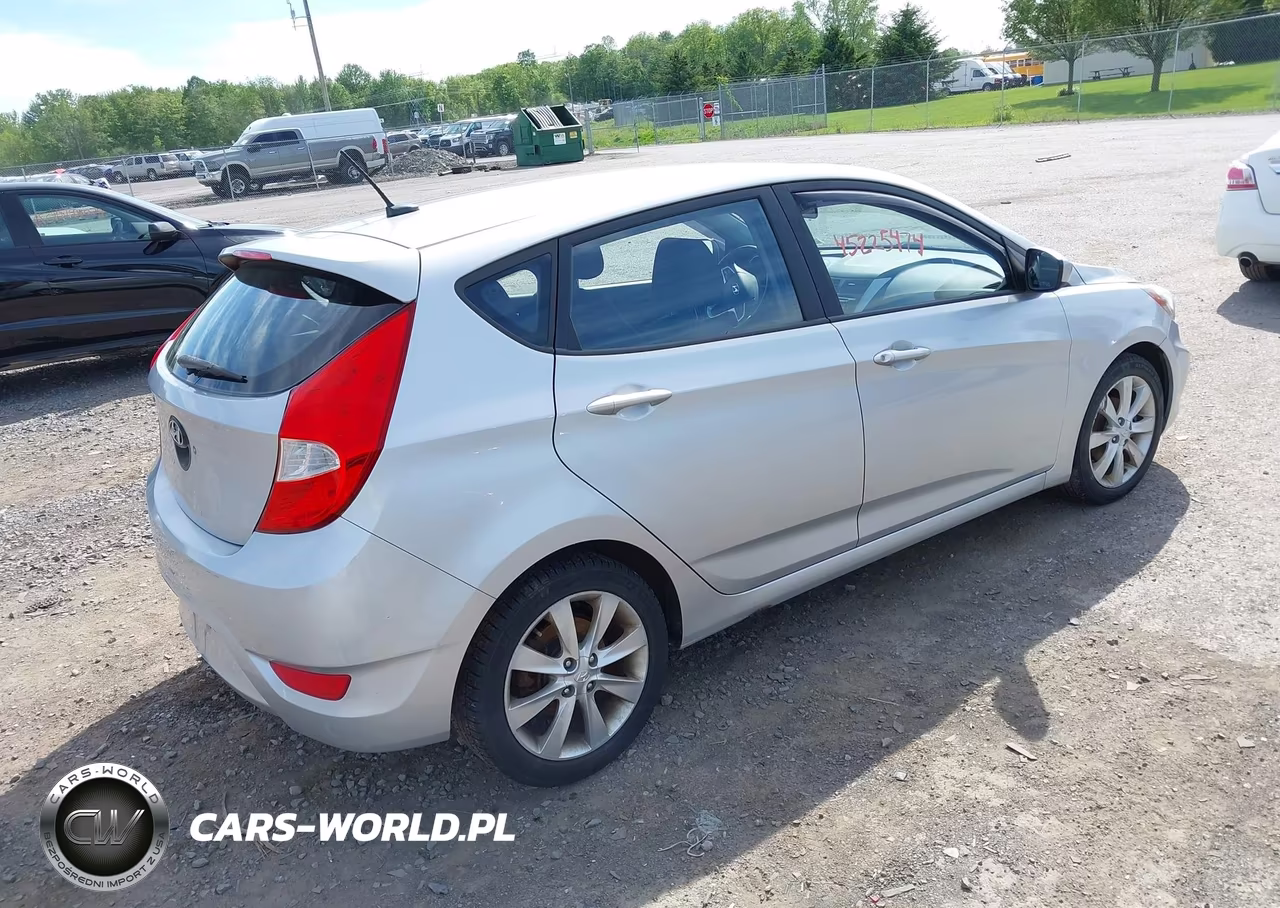2012 Hyundai Accent Se VIN:KMHCU5AE3CU019742 - 4