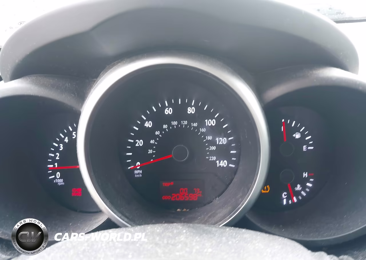 2013 Kia Soul + VIN:KNDJT2A66D7551606 - 7