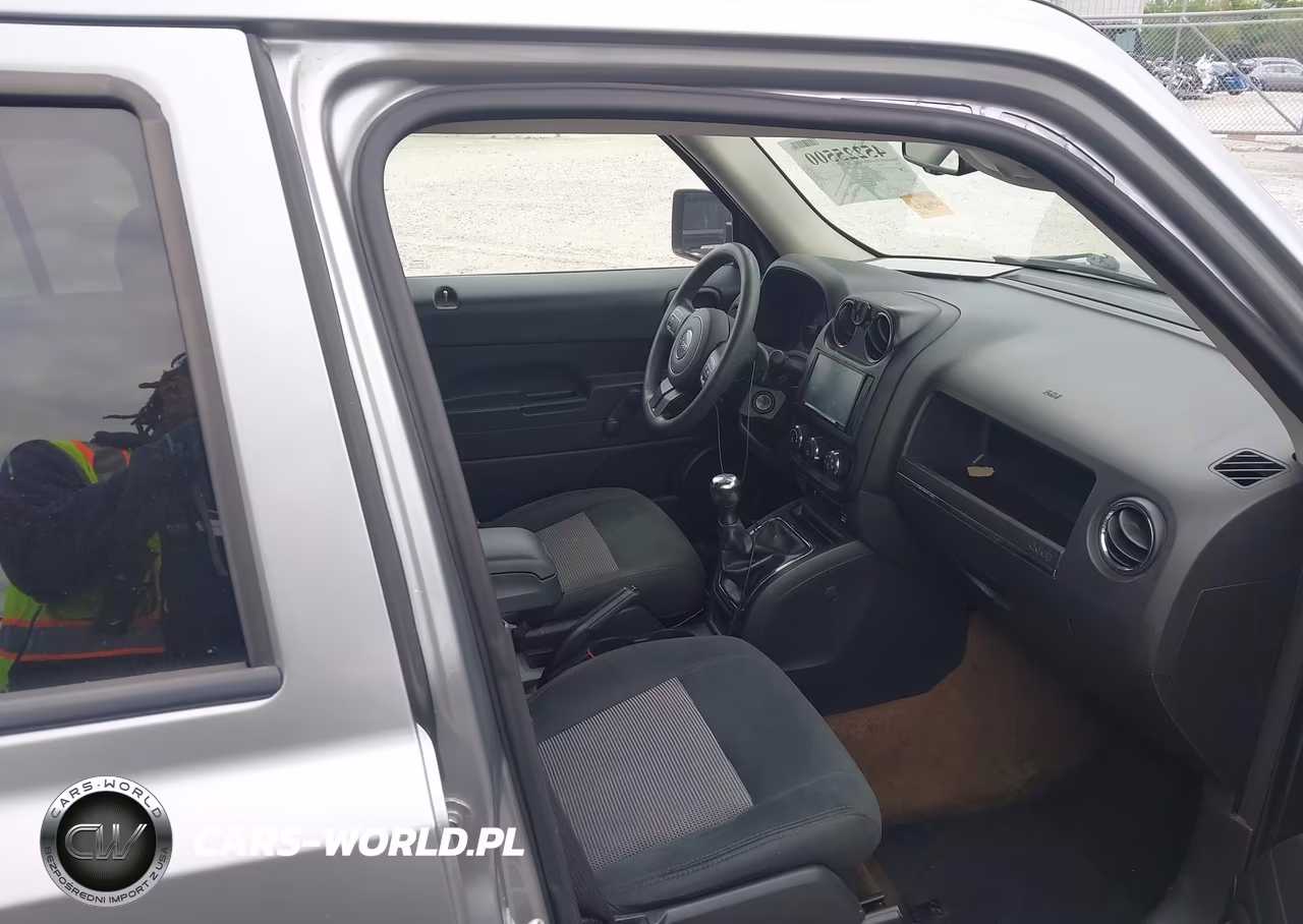2016 Jeep Patriot Sport VIN:1C4NJPBA6GD710721 - 5