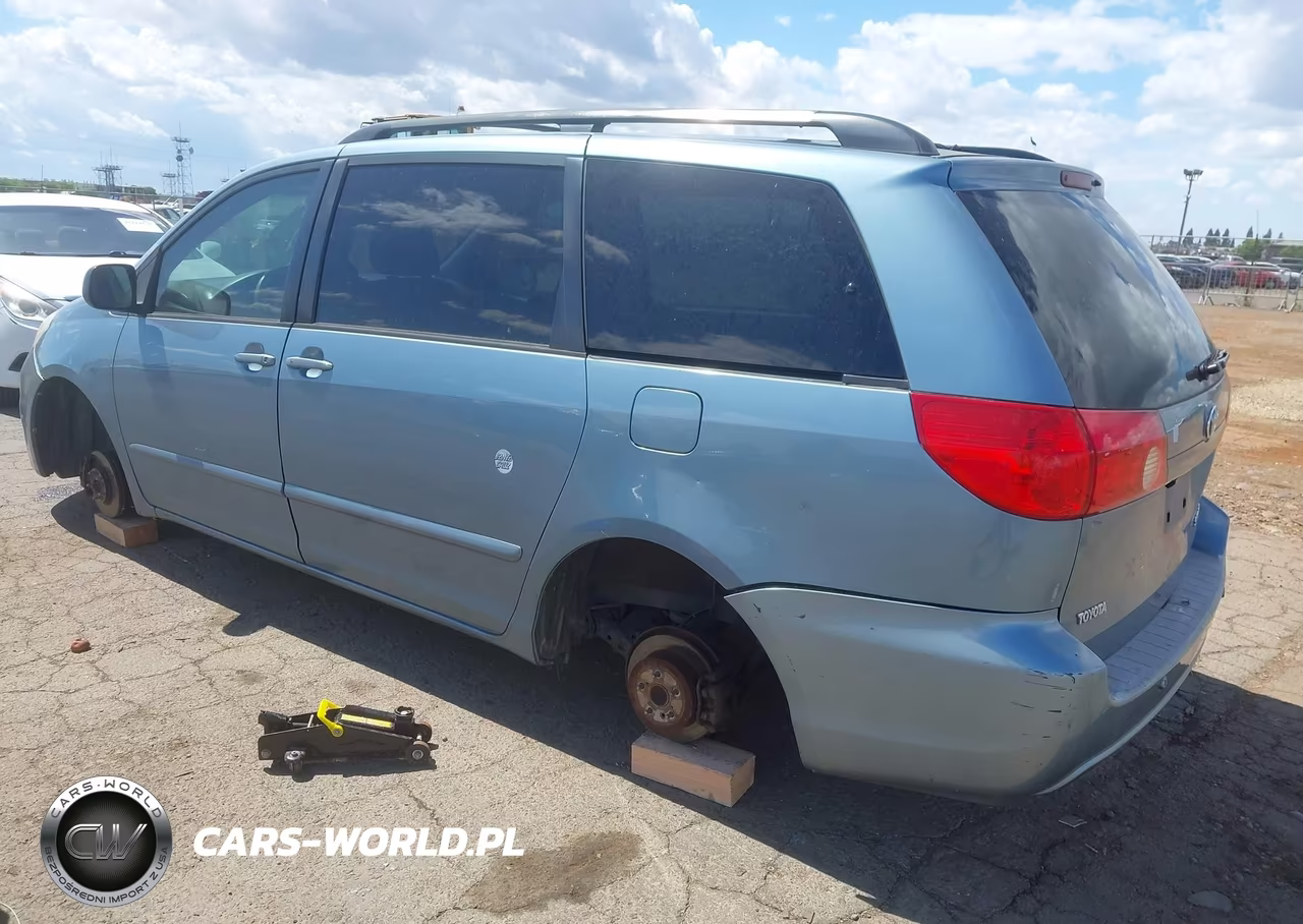 2006 Toyota Sienna Le VIN:5TDZA23C76S469727 - 3