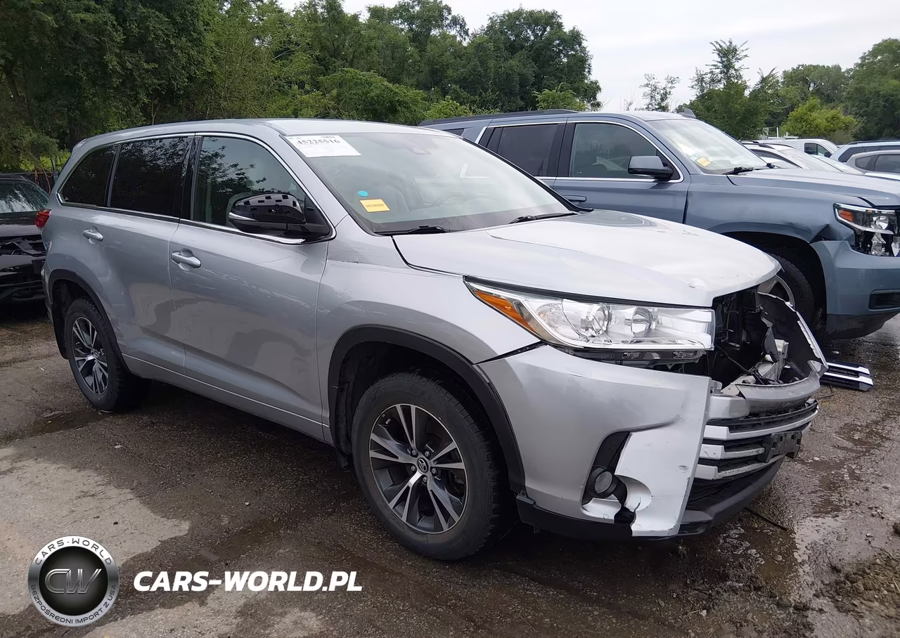 2017 Toyota Highlander Le Plus – zdjęcie 1 z 20