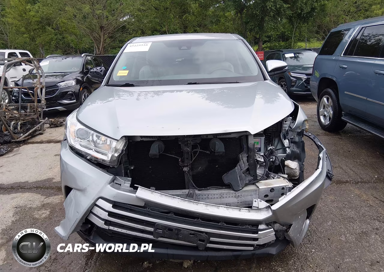 2017 Toyota Highlander Le Plus VIN:5TDBZRFHXHS399492 - 13