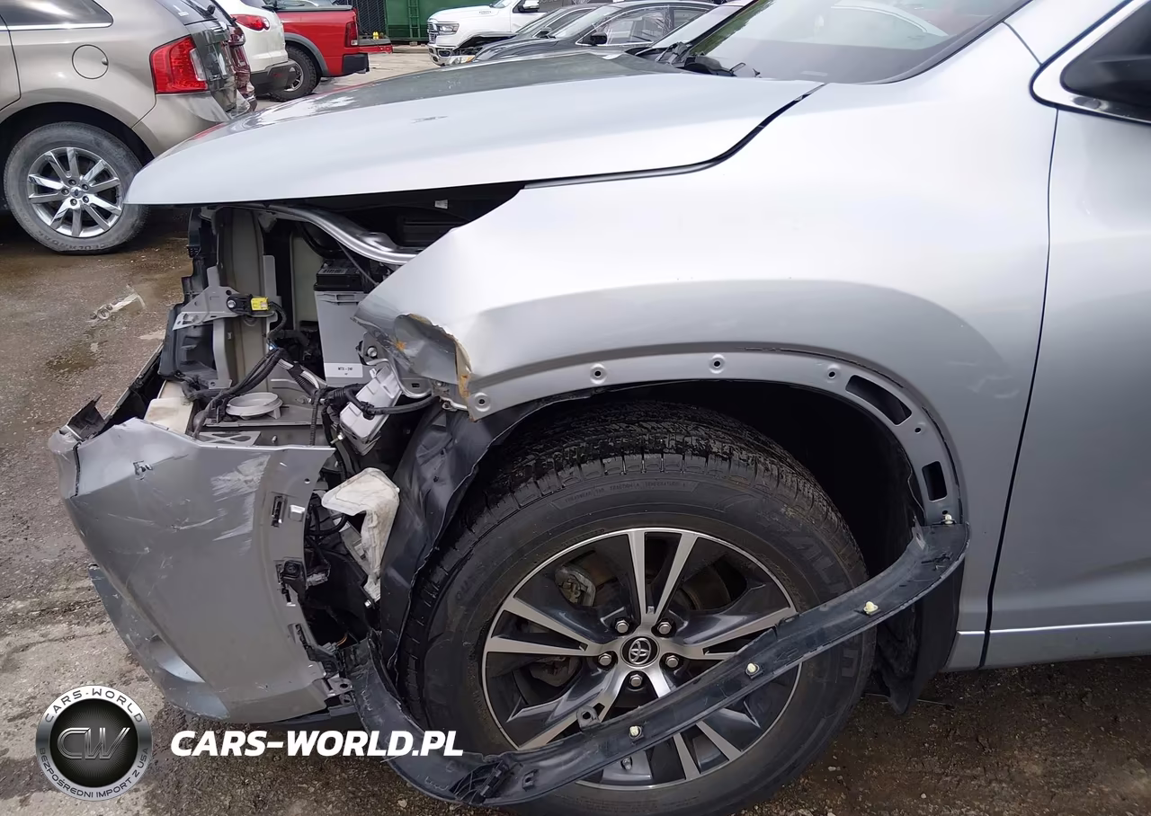 2017 Toyota Highlander Le Plus VIN:5TDBZRFHXHS399492 - 19