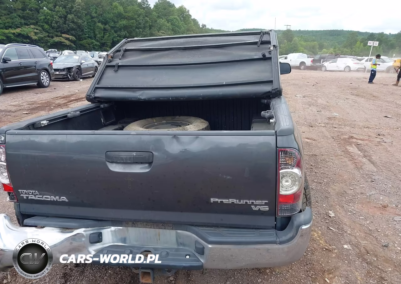 2011 Toyota Tacoma Prerunner V6 VIN:3TMJU4GN2BM115006 - 16