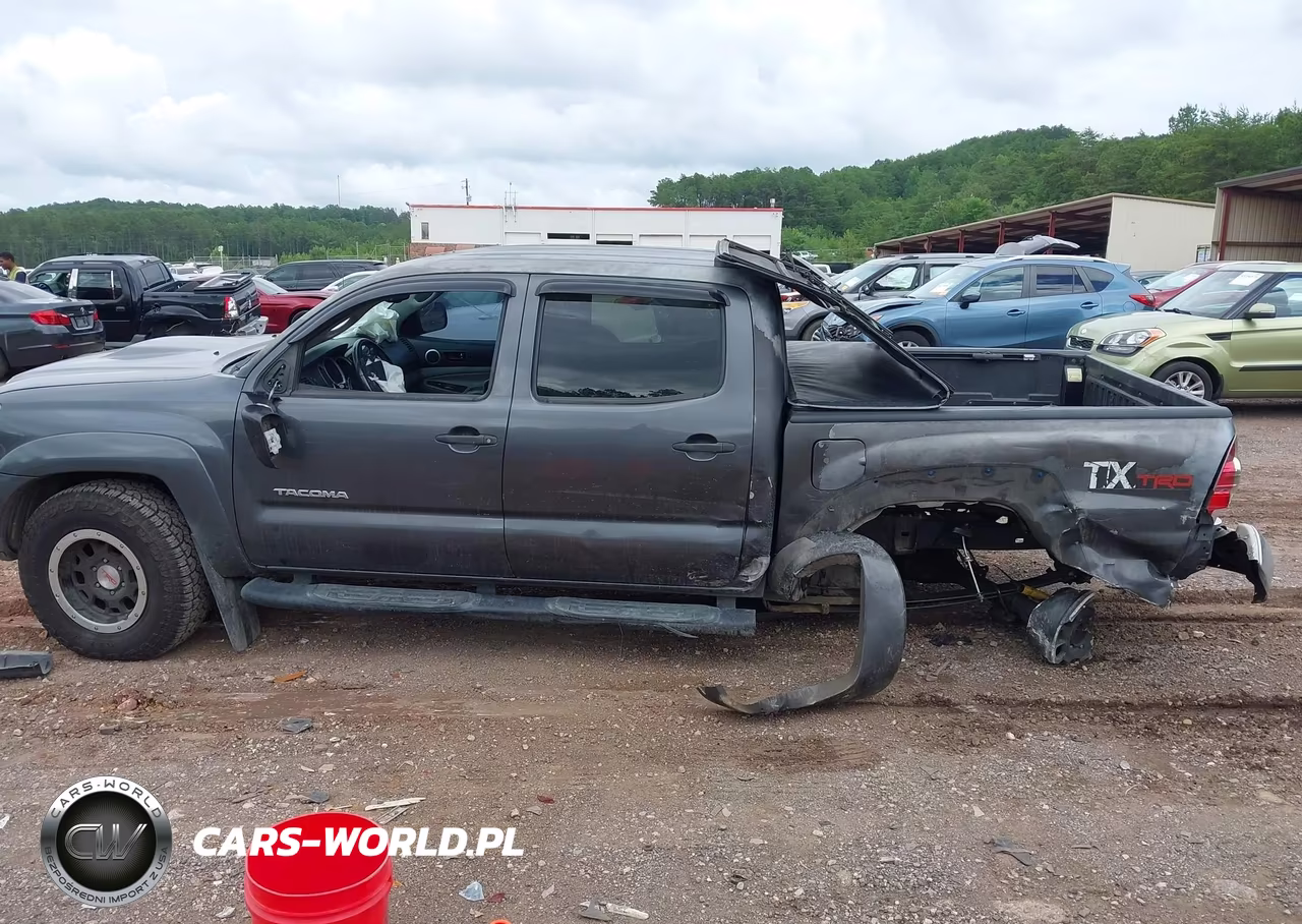 2011 Toyota Tacoma Prerunner V6 VIN:3TMJU4GN2BM115006 - 6
