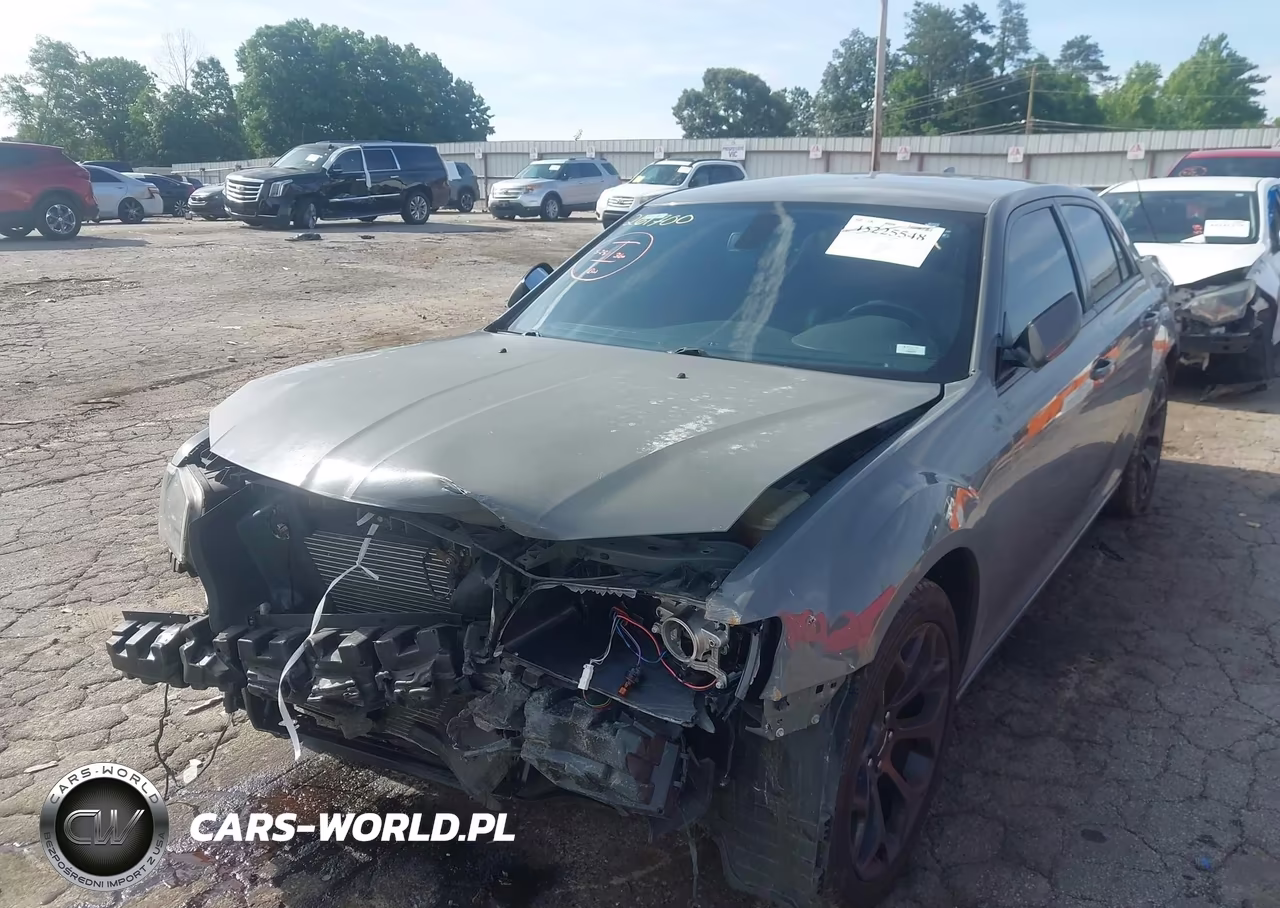 2019 Chrysler 300 300S VIN:2C3CCABG0KH559457 - 6
