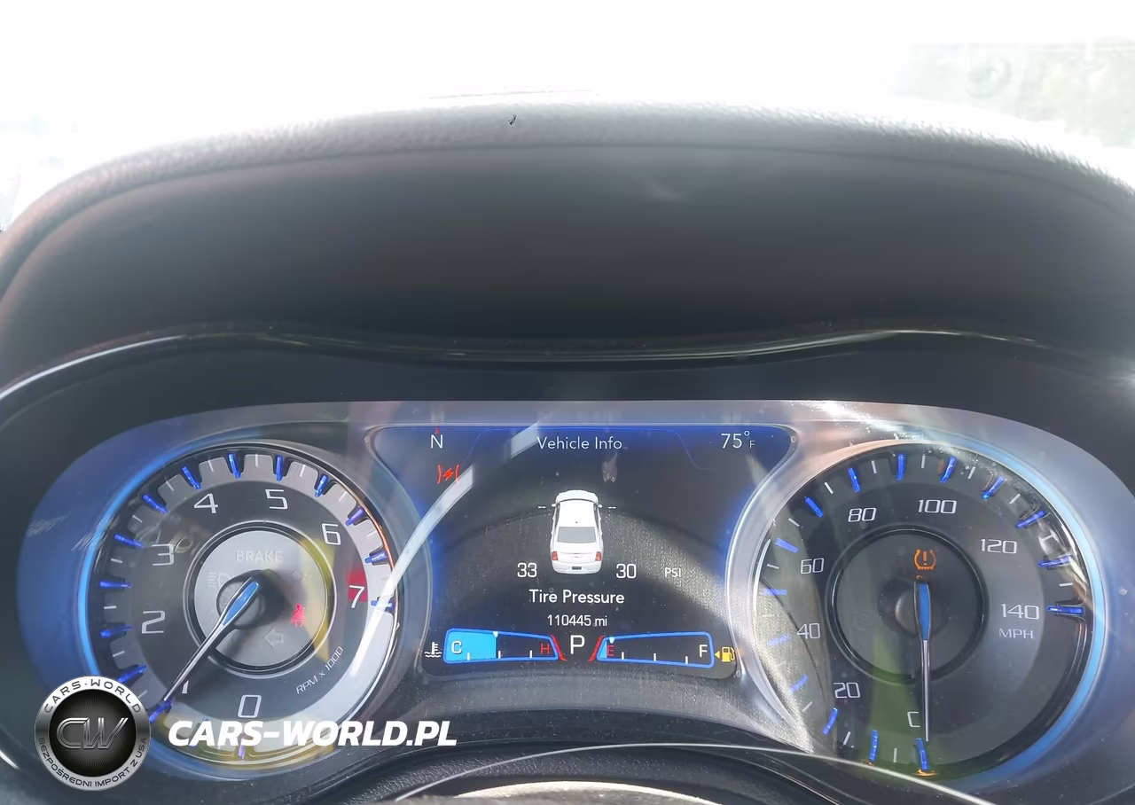 2019 Chrysler 300 300S VIN:2C3CCABG0KH559457 - 7