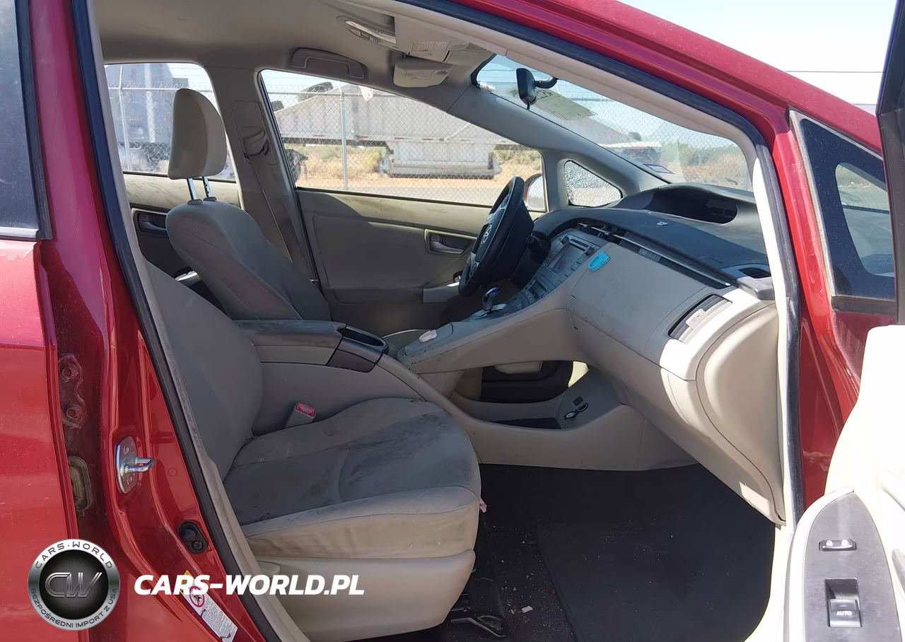 2012 Toyota Prius Two VIN:JTDKN3DU2C1539484 - 5