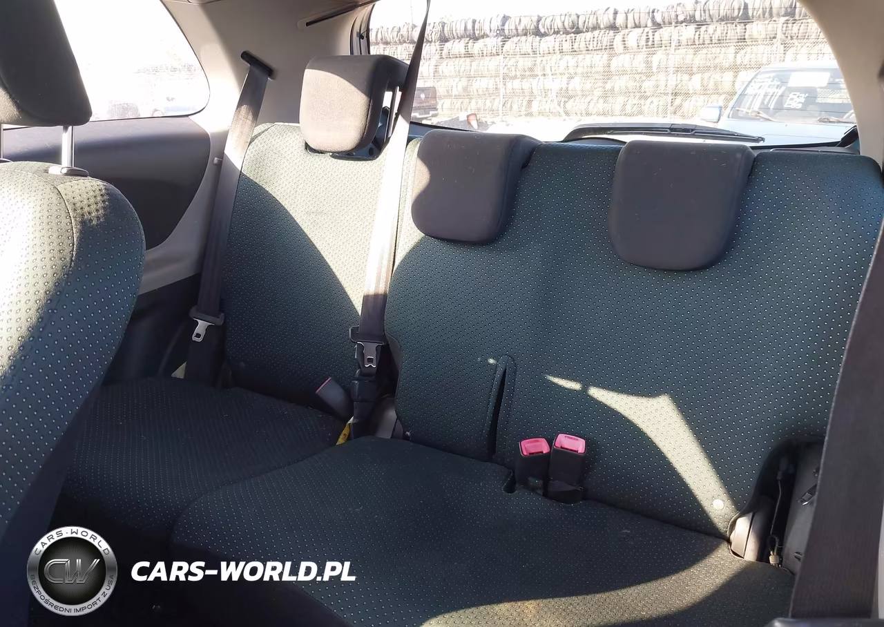 2007 Toyota Yaris VIN:JTDJT923075110048 - 8