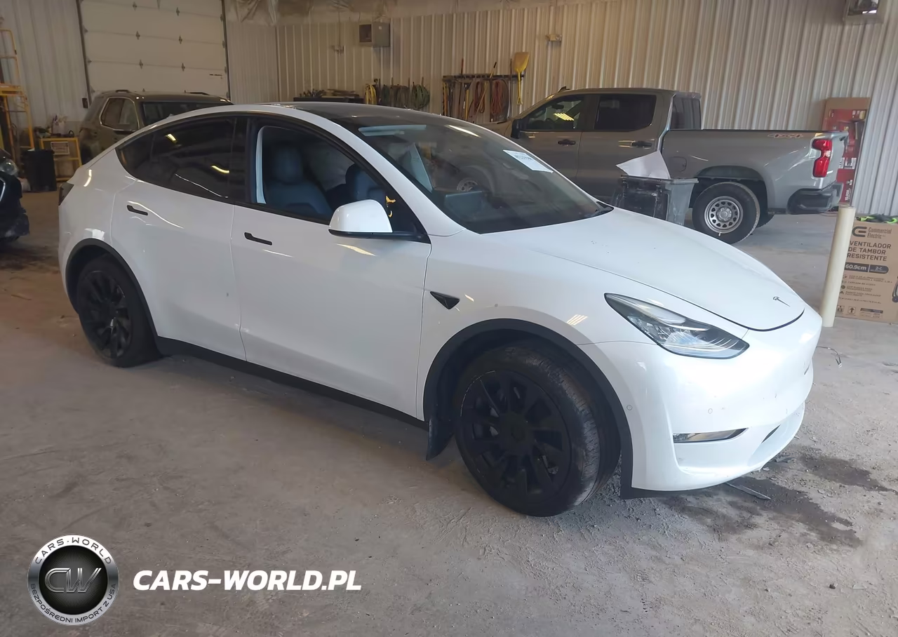 2022 Tesla Model Y Long Range Dual Motor All-Wheel Drive – zdjęcie 1 z 14