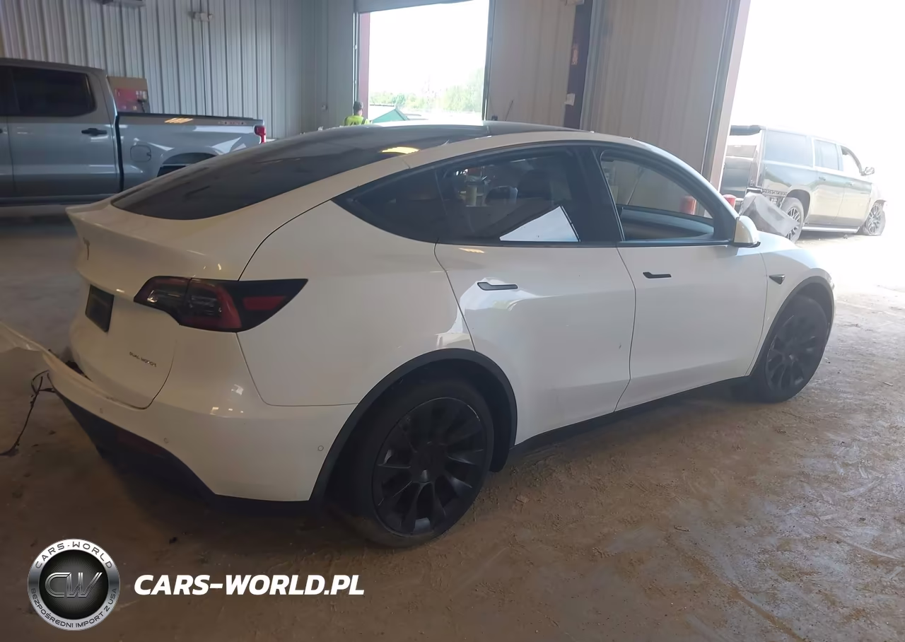 2022 Tesla Model Y Long Range Dual Motor All-Wheel Drive VIN:7SAYGDEE1NF317761 - 4