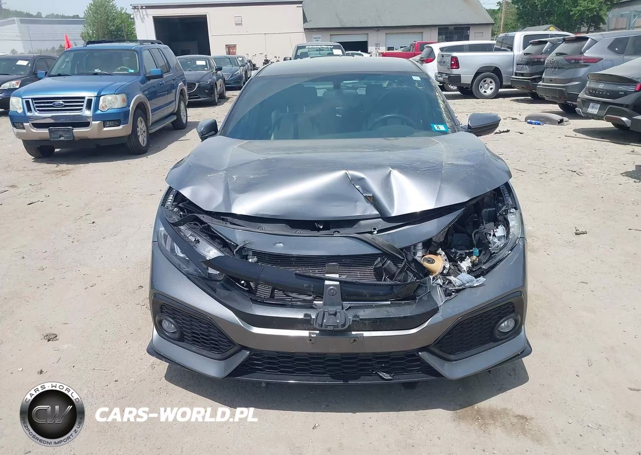 2018 Honda Civic Sport VIN:SHHFK7H4XJU415302 - 12