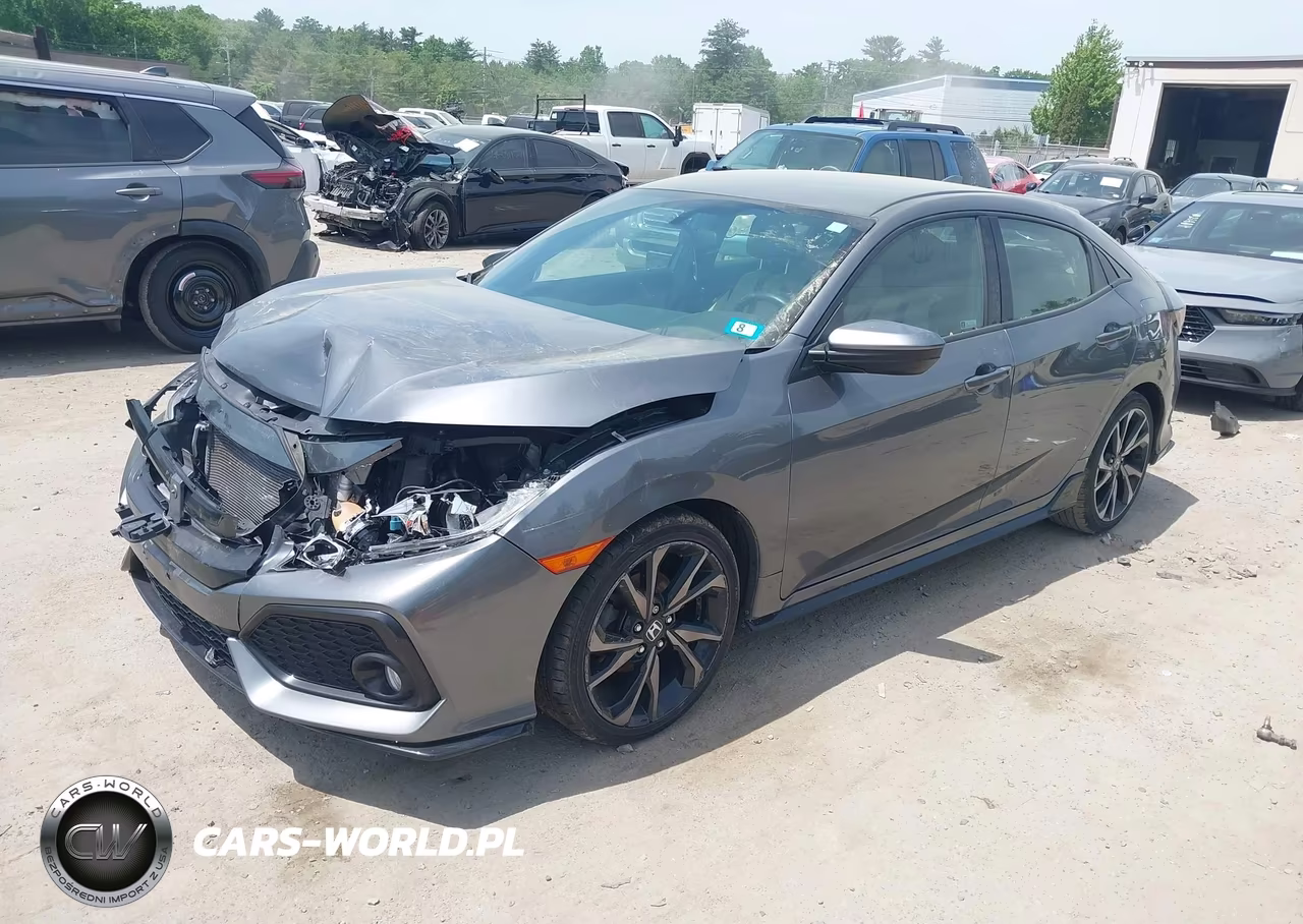 2018 Honda Civic Sport VIN:SHHFK7H4XJU415302 - 2