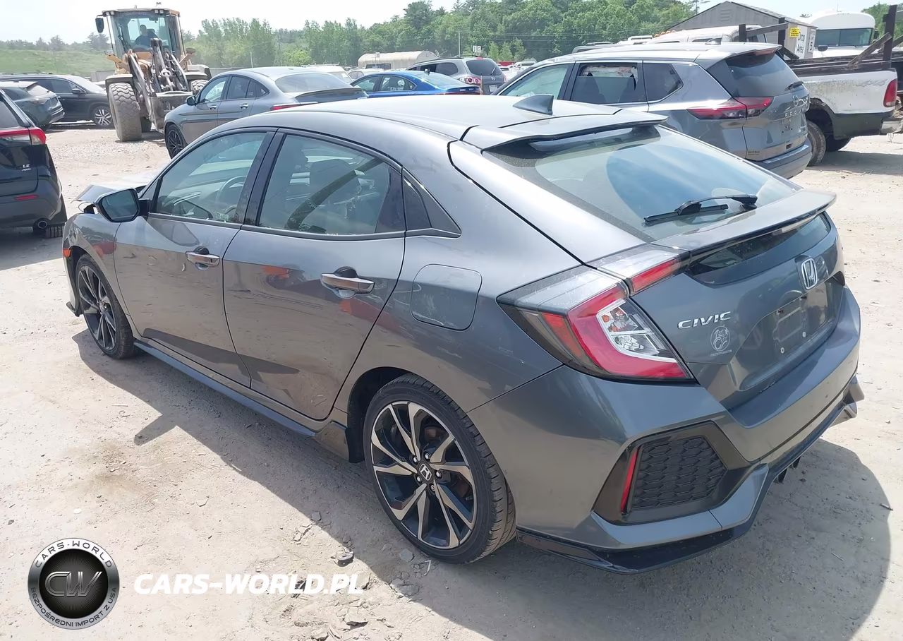 2018 Honda Civic Sport VIN:SHHFK7H4XJU415302 - 3