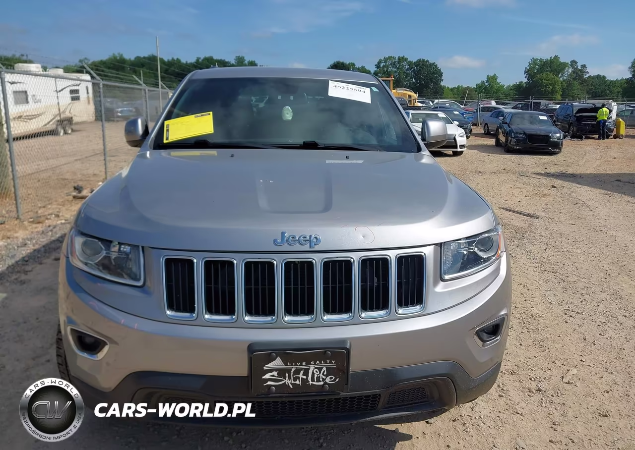 2015 Jeep Grand Cherokee Laredo VIN:1C4RJFAG2FC940973 - 12