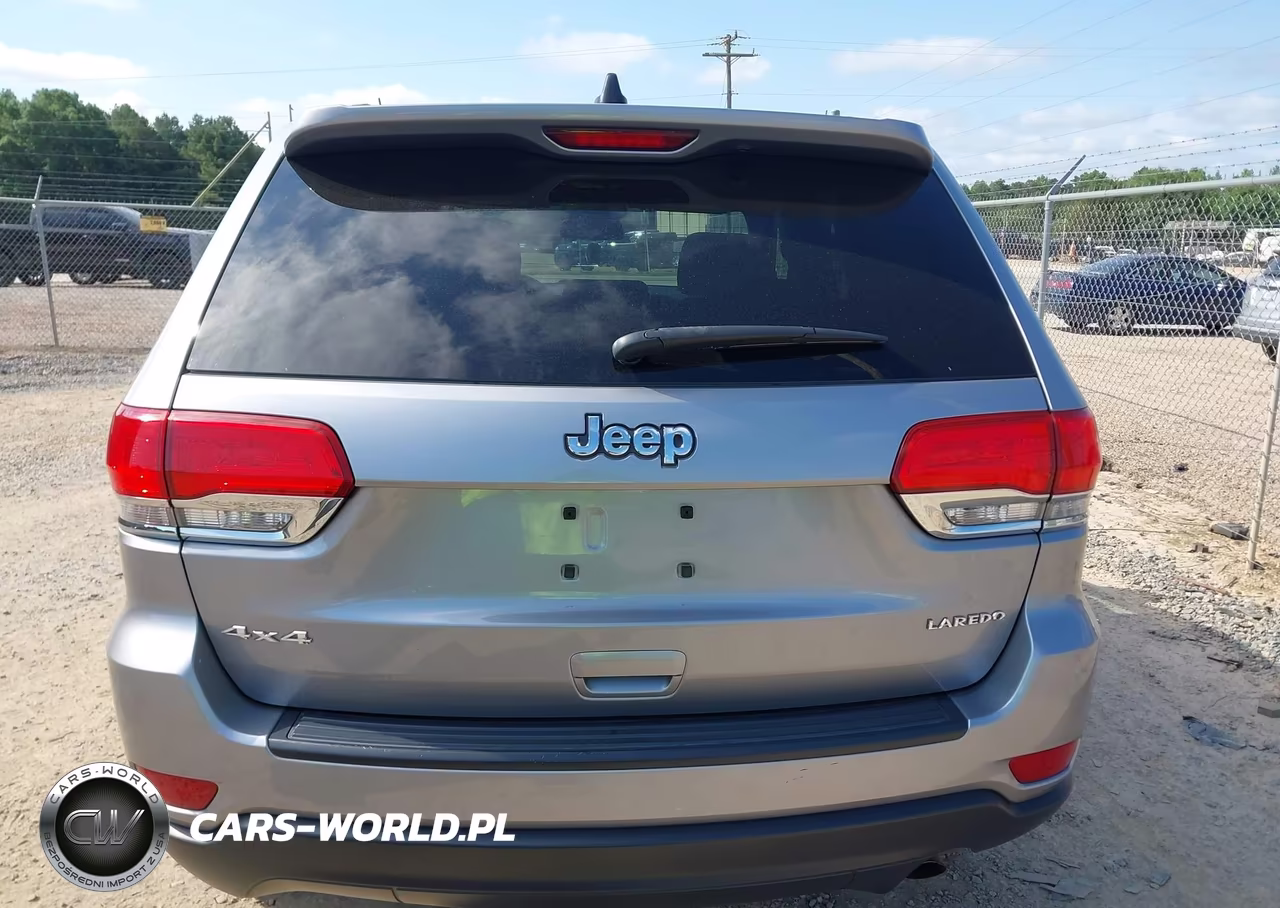 2015 Jeep Grand Cherokee Laredo VIN:1C4RJFAG2FC940973 - 16