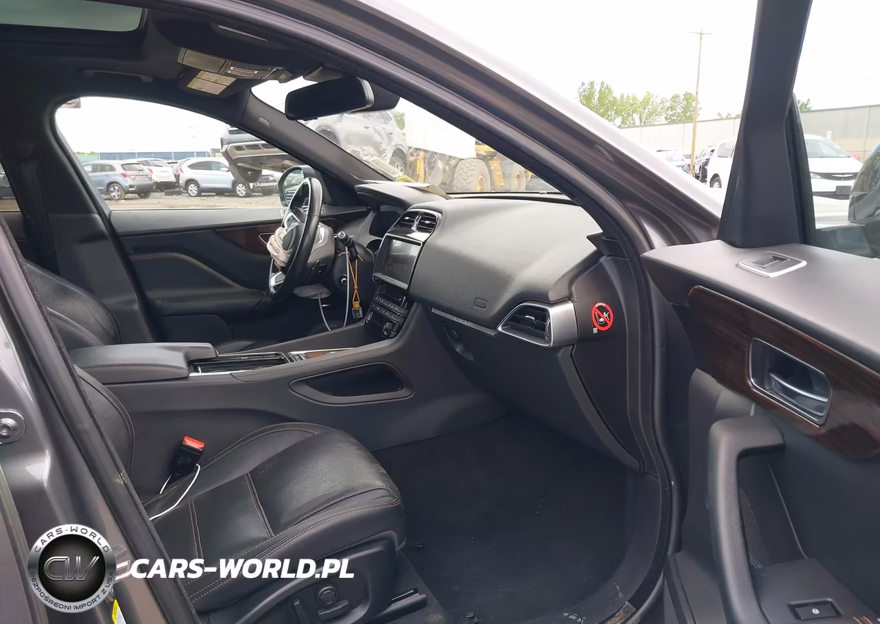 2018 Jaguar F-Pace 35T Prestige VIN:SADCK2EV2JA244272 - 5