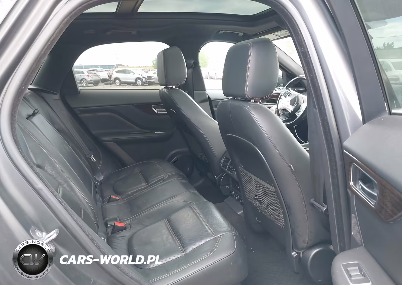 2018 Jaguar F-Pace 35T Prestige VIN:SADCK2EV2JA244272 - 8