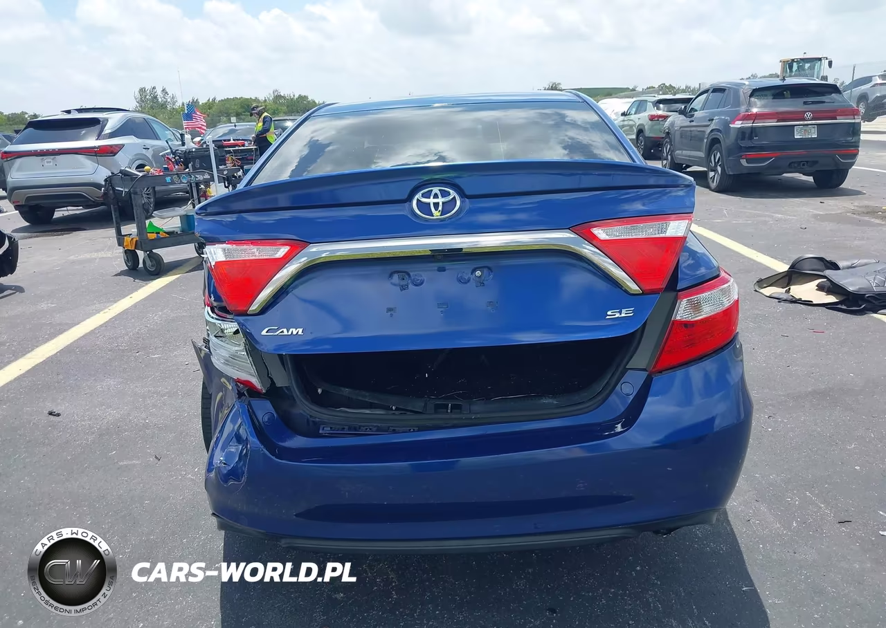 2016 Toyota Camry Se VIN:4T1BF1FK2GU606209 - 16