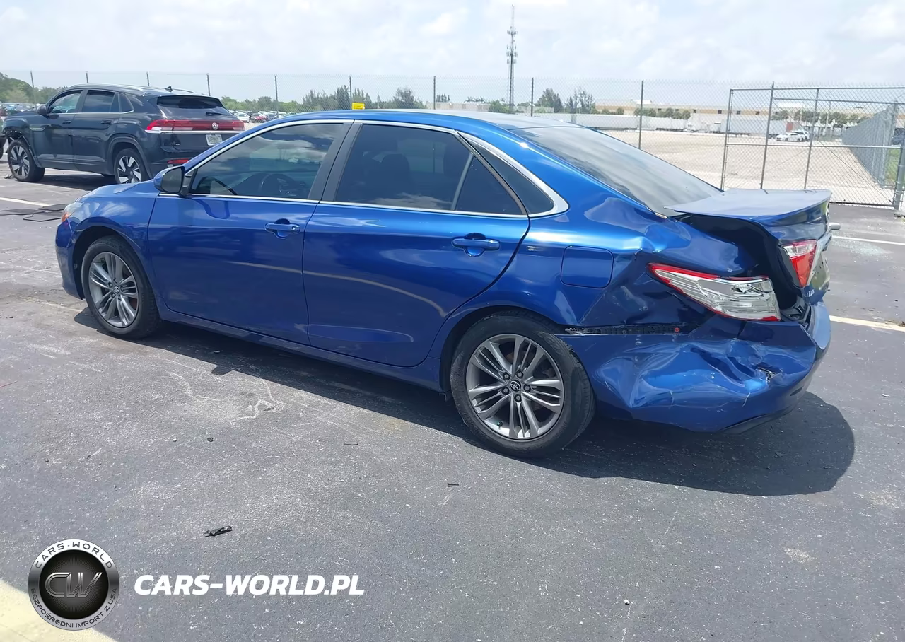 2016 Toyota Camry Se VIN:4T1BF1FK2GU606209 - 3