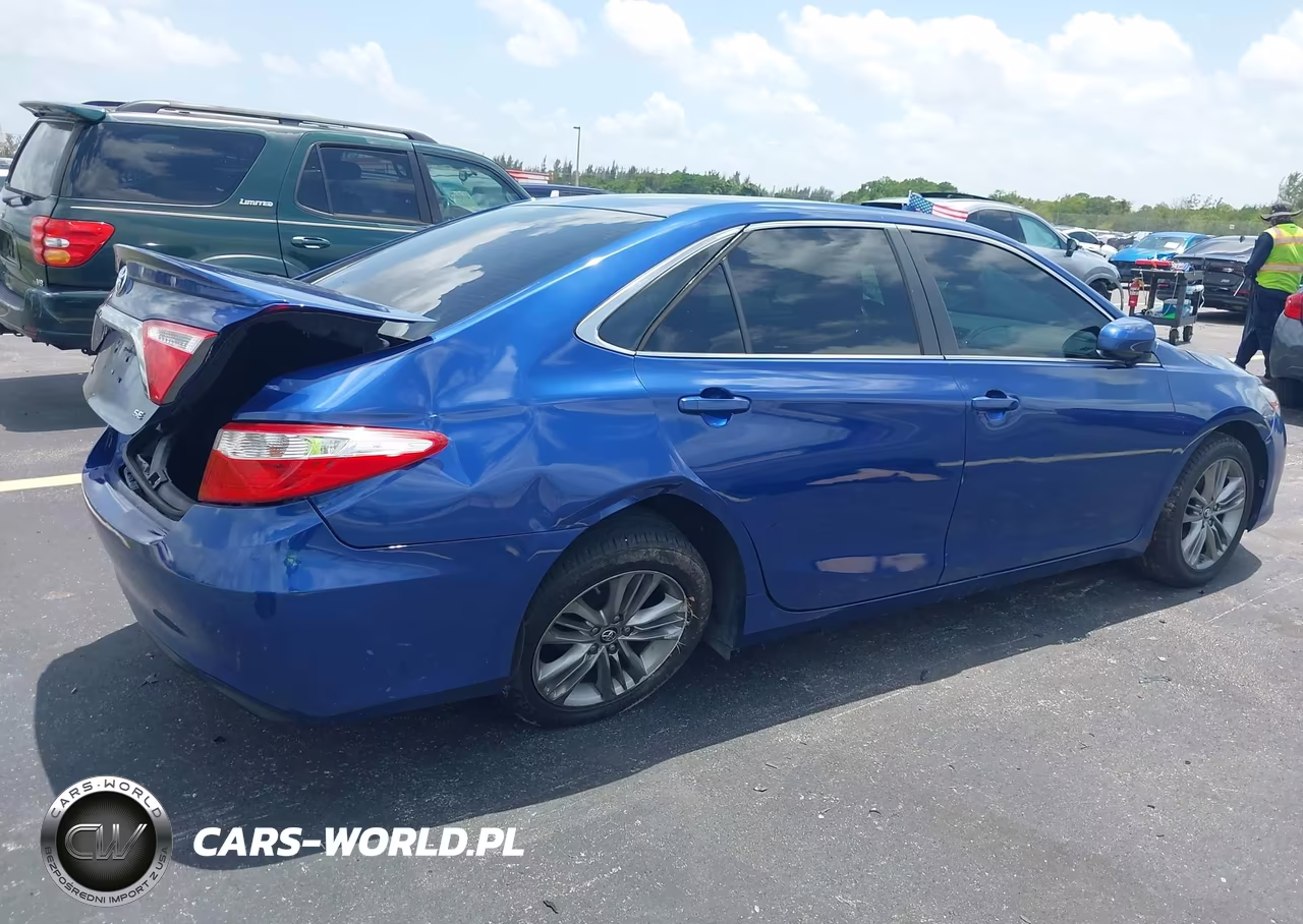 2016 Toyota Camry Se VIN:4T1BF1FK2GU606209 - 4