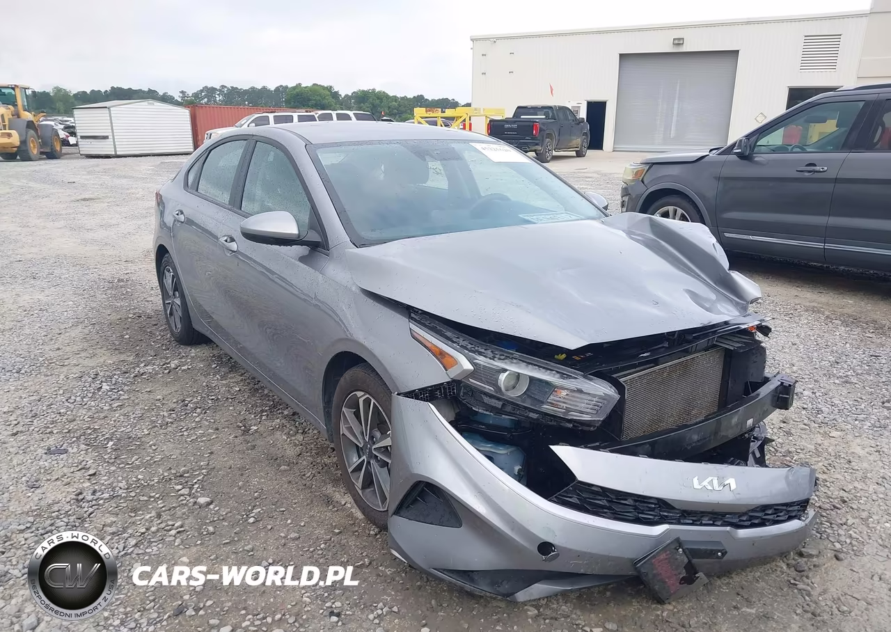 2024 Kia Forte Lxs VIN:3KPF24AD8RE784381 - 6