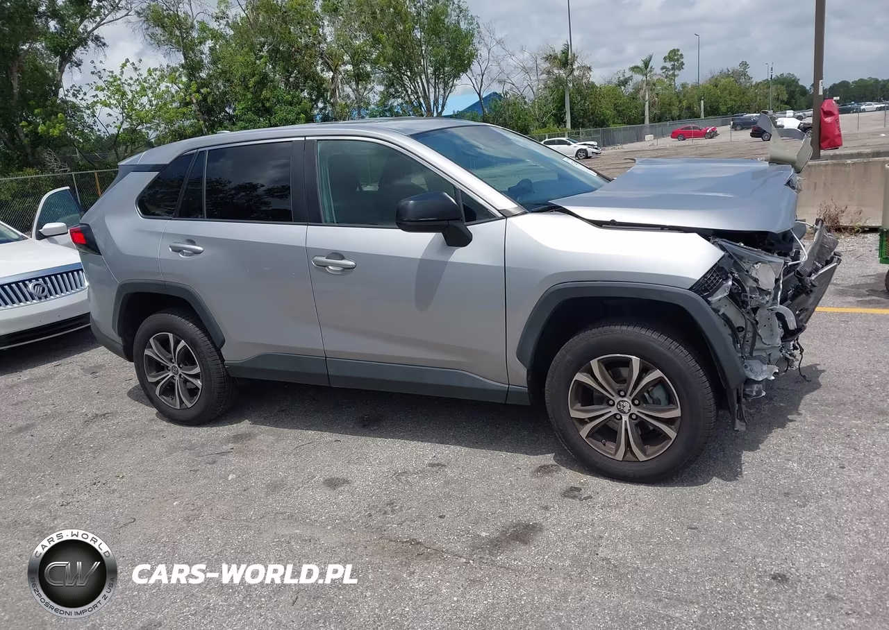 2022 Toyota Rav4 Le – zdjęcie 1 z 17