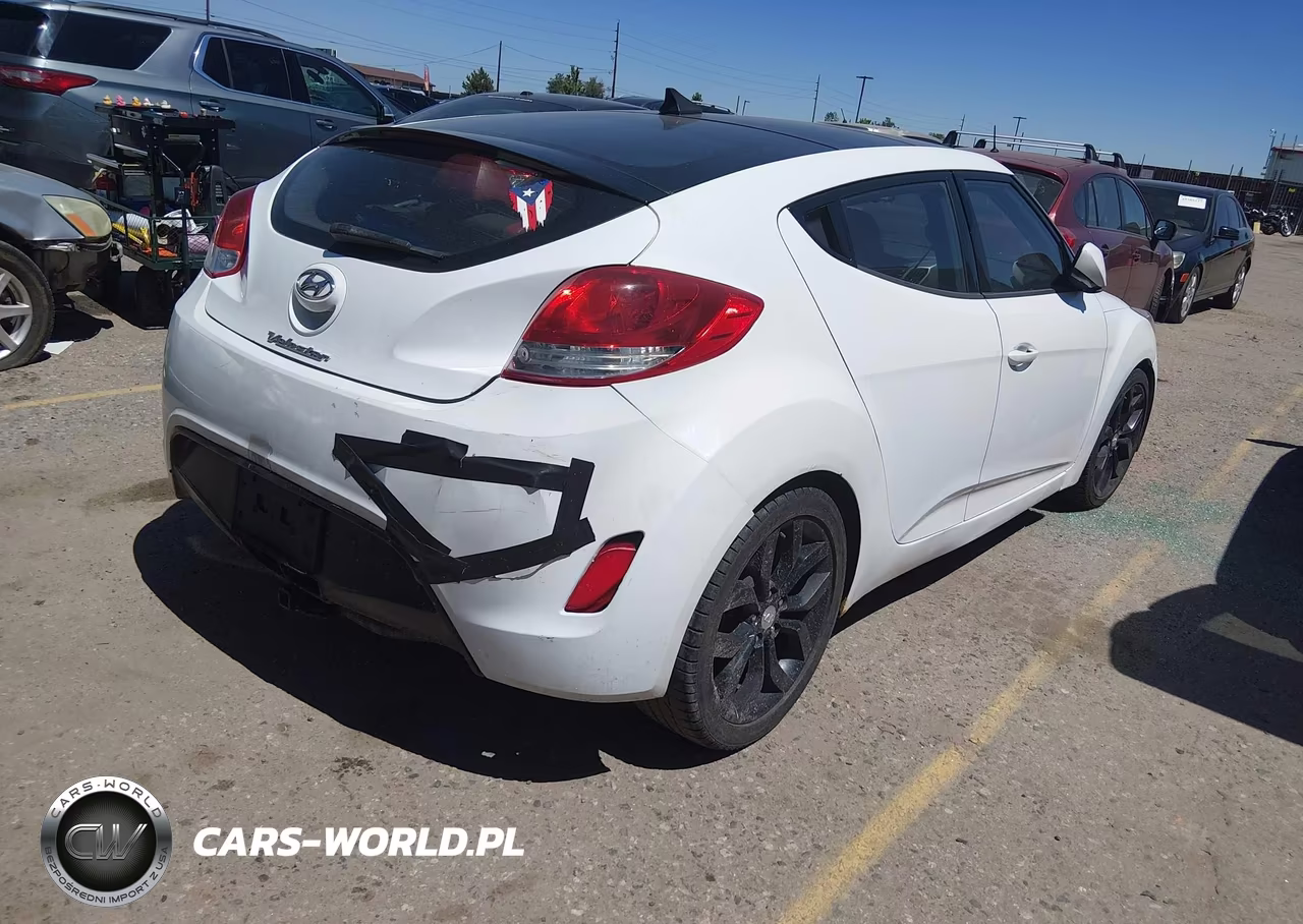 2012 Hyundai Veloster Base W-Red-Black VIN:KMHTC6AD9CU024962 - 4