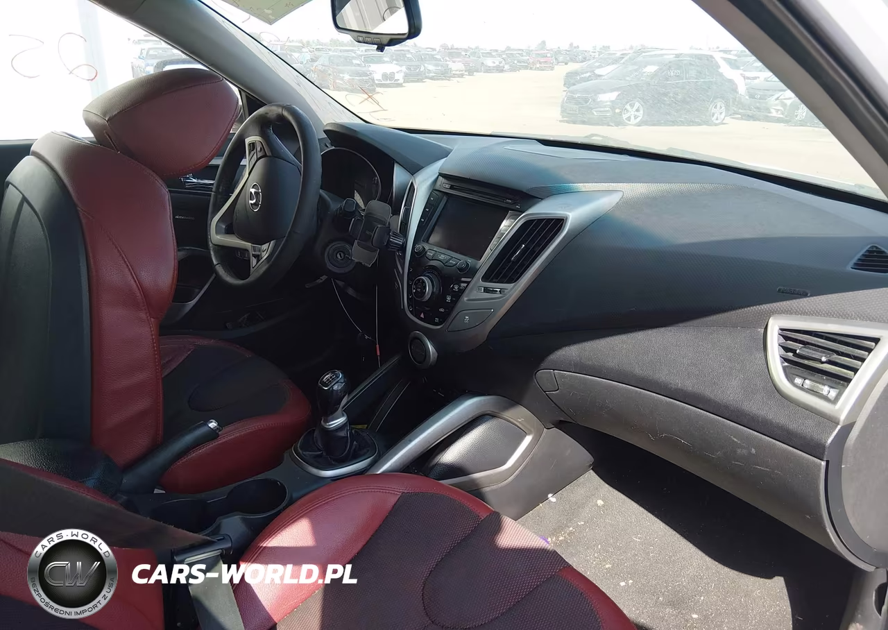 2012 Hyundai Veloster Base W-Red-Black VIN:KMHTC6AD9CU024962 - 5