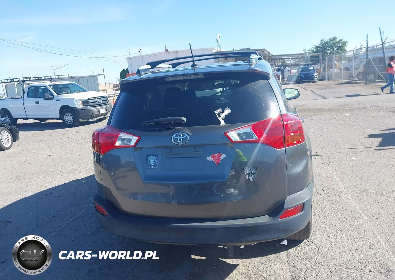 2015 Toyota Rav4 Limited VIN:JTMDFREV2FD162920 - 16