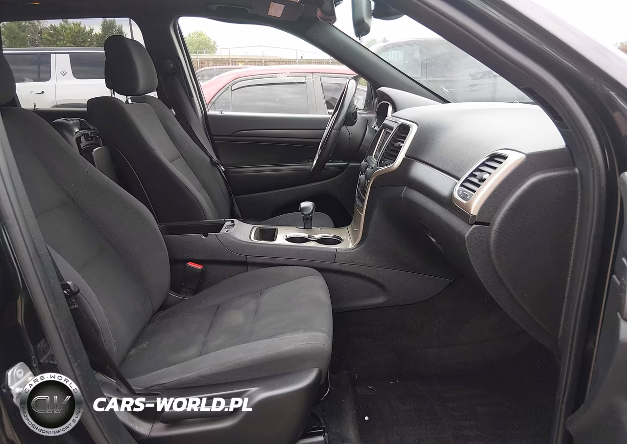 2015 Jeep Grand Cherokee Laredo VIN:1C4RJFAG7FC838097 - 5