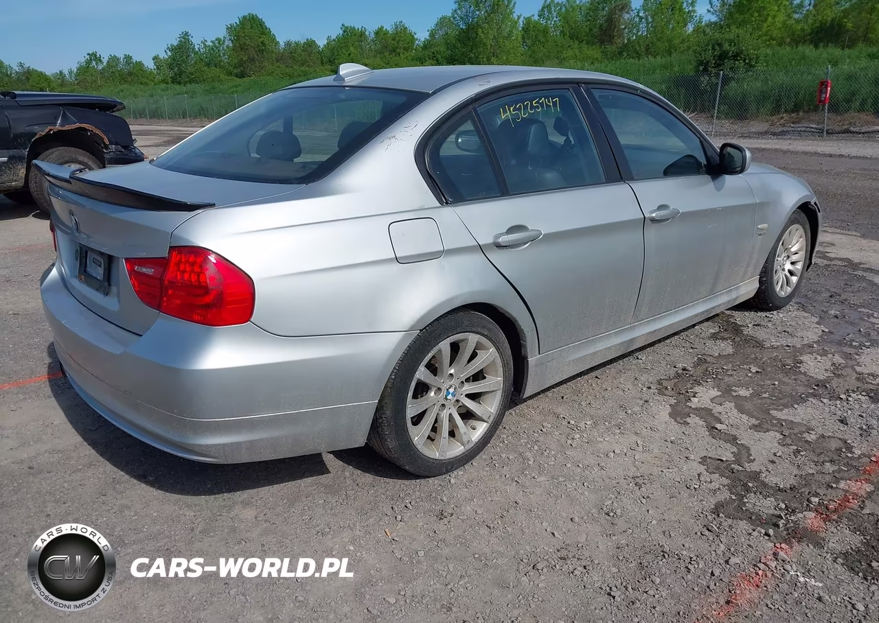 2011 BMW 328I xDrive VIN:WBAPK7C56BF086033 - 4