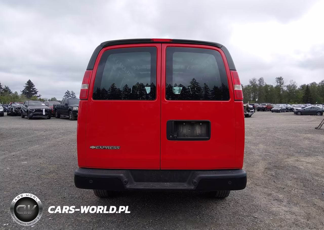 2017 Chevrolet Express 2500 Work Van VIN:1GCWGAFG7H1100747 - 16