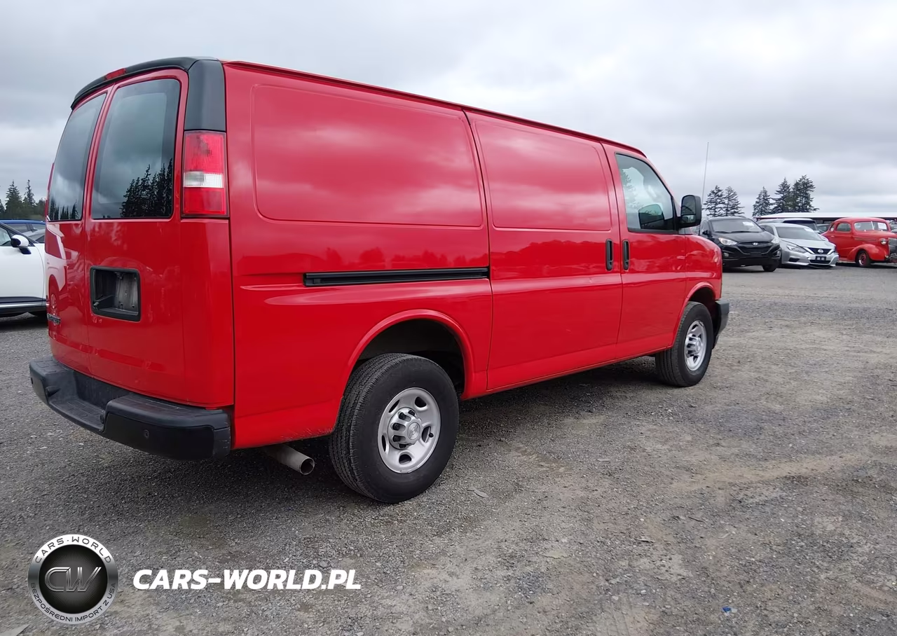 2017 Chevrolet Express 2500 Work Van VIN:1GCWGAFG7H1100747 - 4
