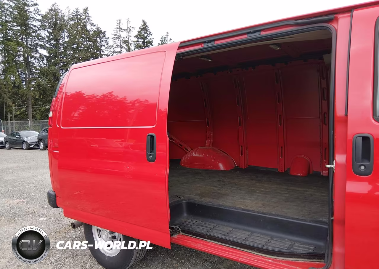 2017 Chevrolet Express 2500 Work Van VIN:1GCWGAFG7H1100747 - 8