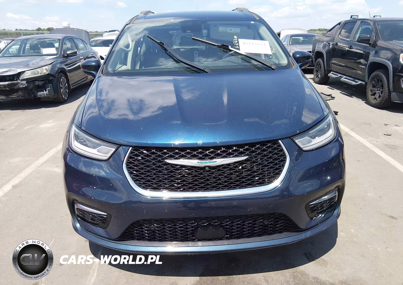 2021 Chrysler Pacifica Hybrid Touring L VIN:2C4RC1L72MR596477 - 12